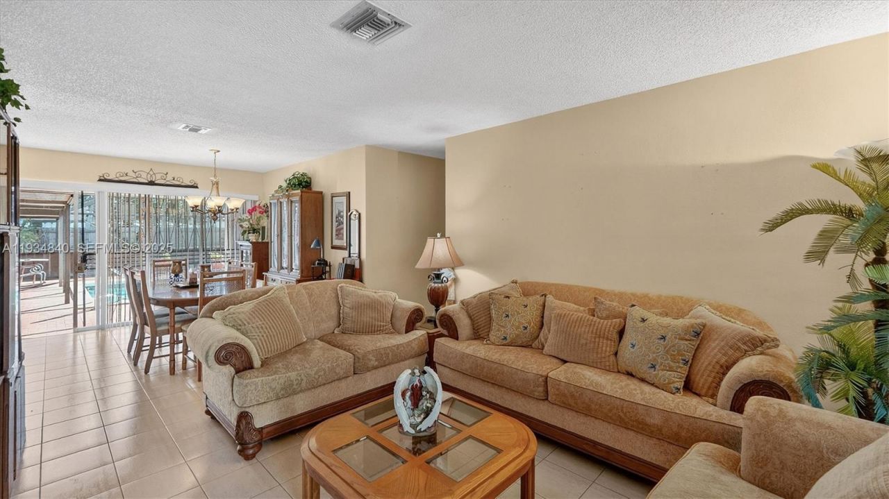 1701 SW 92nd Pl, Miami, FL 33165 Photo