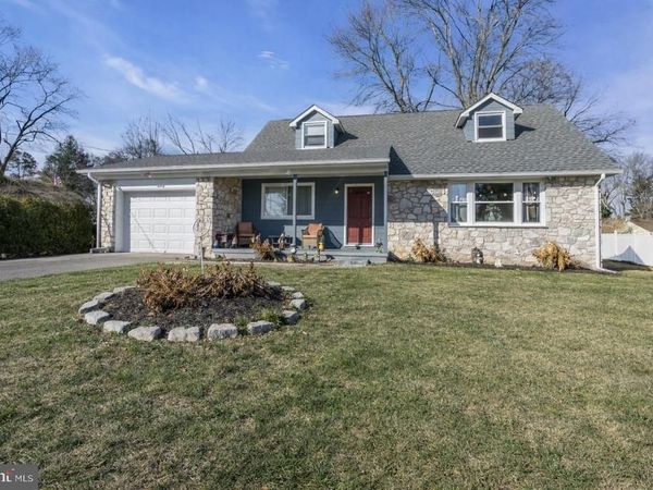 5042 HILLSIDE, BENSALEM, PA 19020