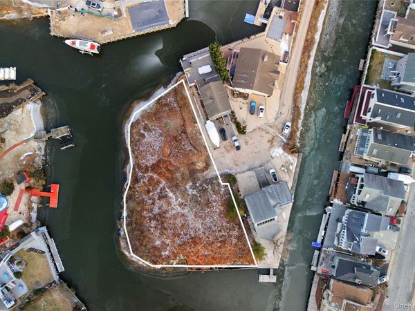 6 Island Plaza, Bellmore, NY 11710