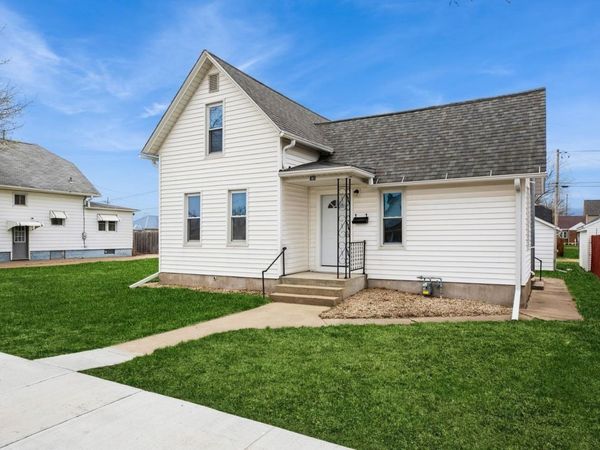 707 19th Avenue, Fulton, IL 61252