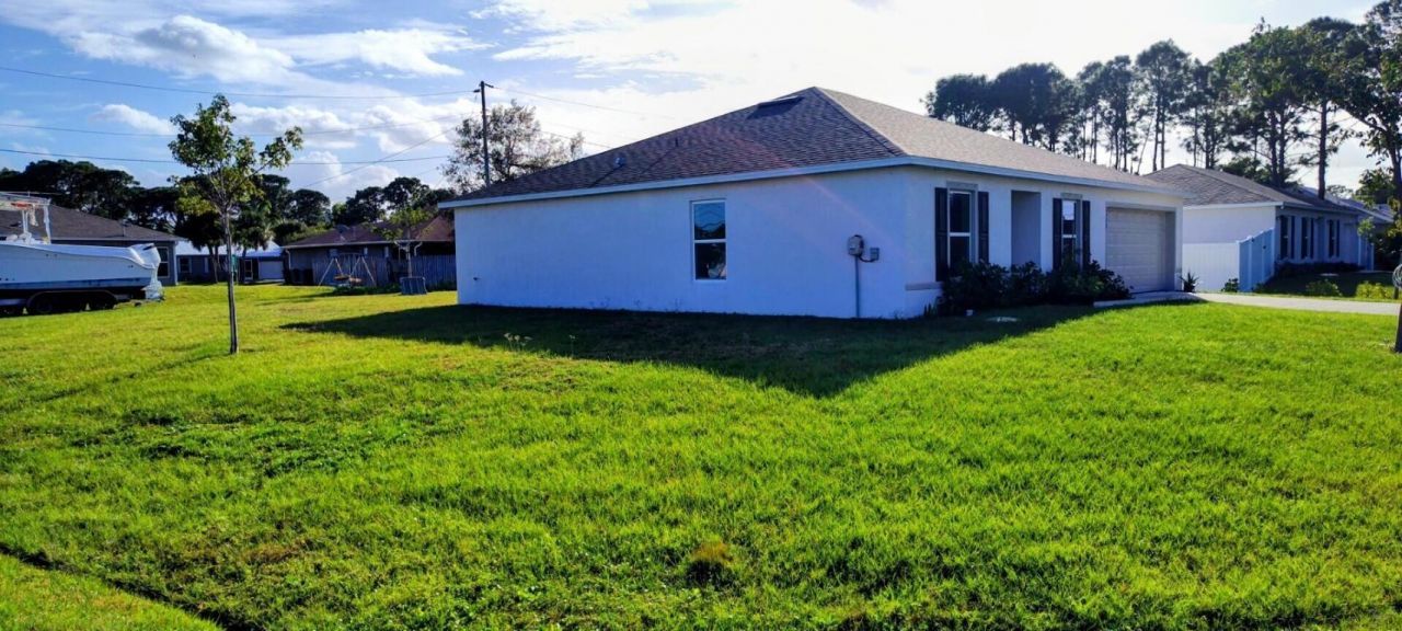 2772 SE Garfield Avenue, Port Saint Lucie, FL 34952 Photo