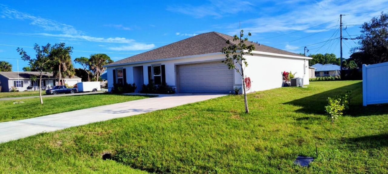 2772 SE Garfield Avenue, Port Saint Lucie, FL 34952 Photo