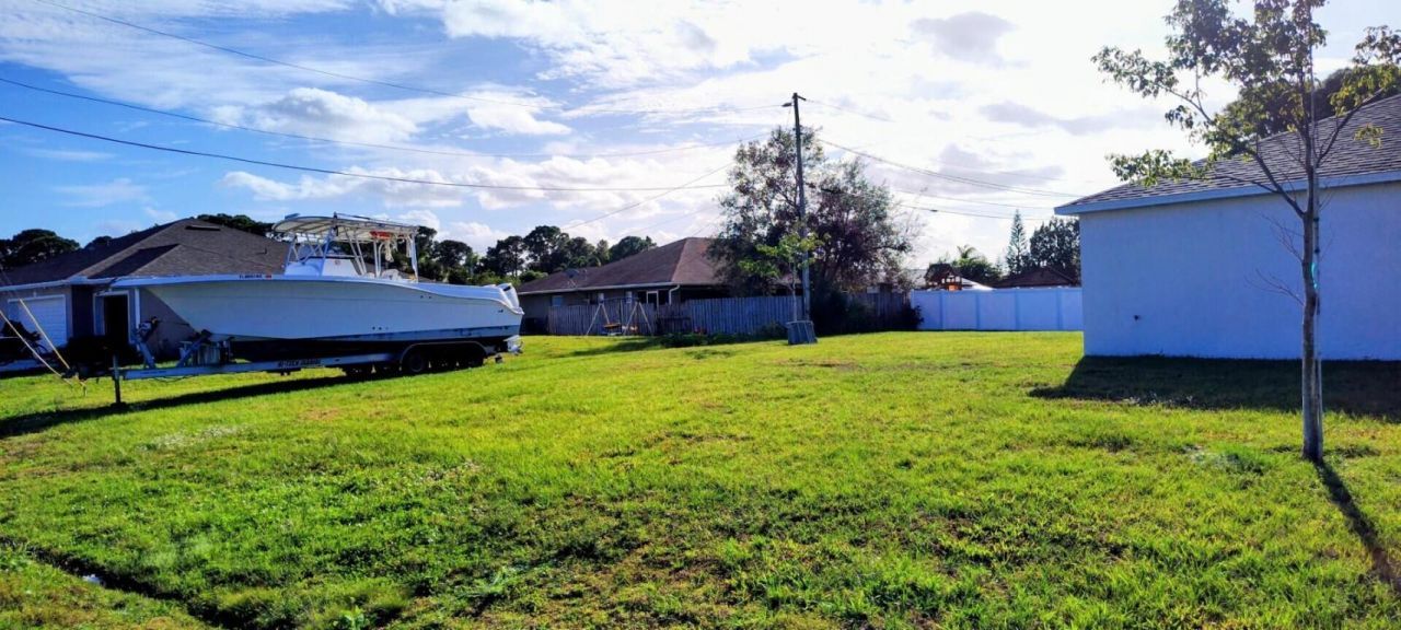 2772 SE Garfield Avenue, Port Saint Lucie, FL 34952 Photo