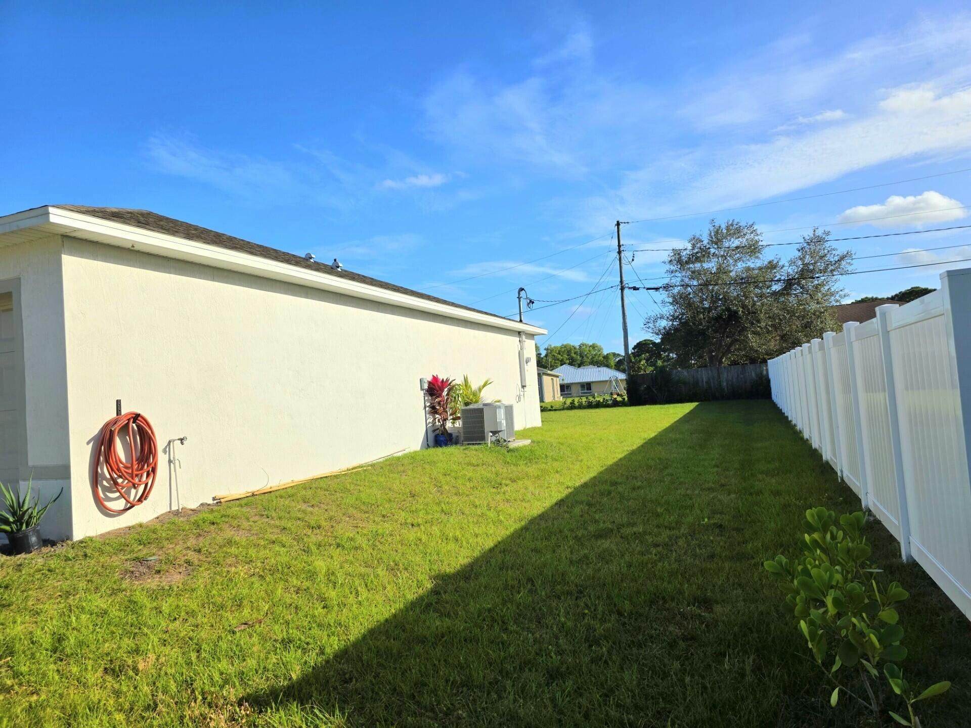 2772 SE Garfield Avenue, Port Saint Lucie, FL 34952 Photo