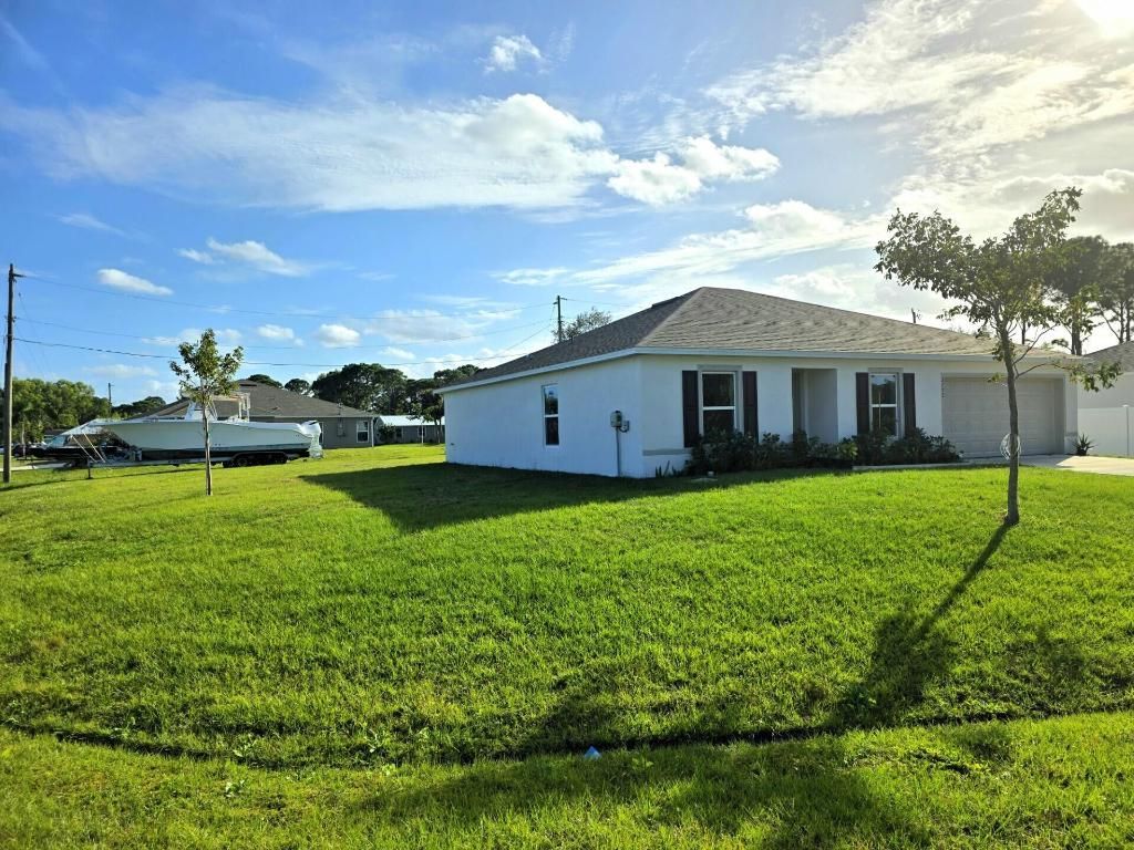 2772 SE Garfield Avenue, Port Saint Lucie, FL 34952 Photo