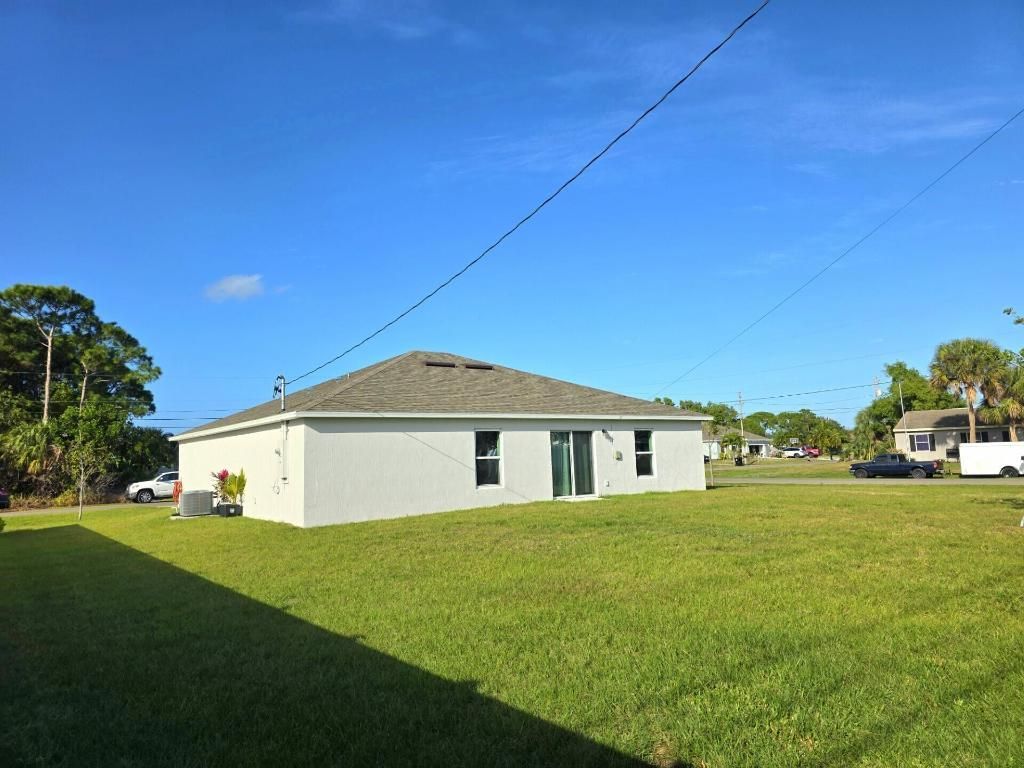 2772 SE Garfield Avenue, Port Saint Lucie, FL 34952 Photo