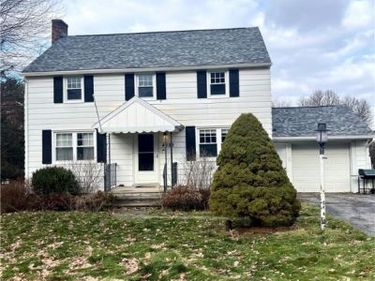 4989 Long Acre Drive, Syracuse, NY 13215