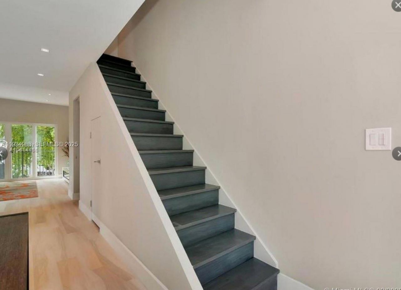 307 Majorca Ave, Unit 311, Coral Gables, FL 33134 Photo