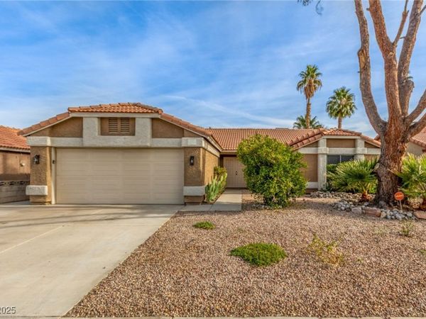 3012 Light Wind Court, Las Vegas, NV 89108