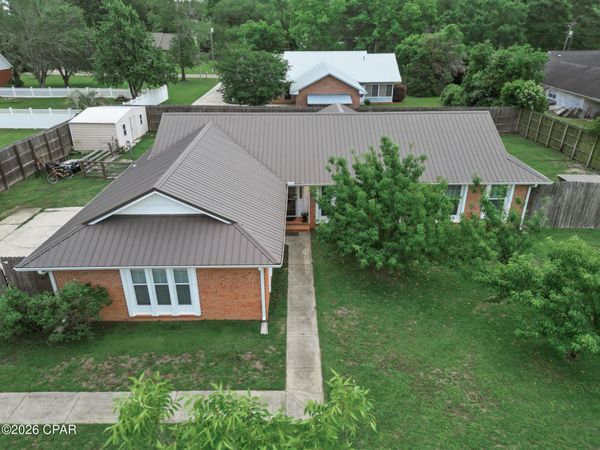 5386 Cooper Street, Graceville, FL 32440