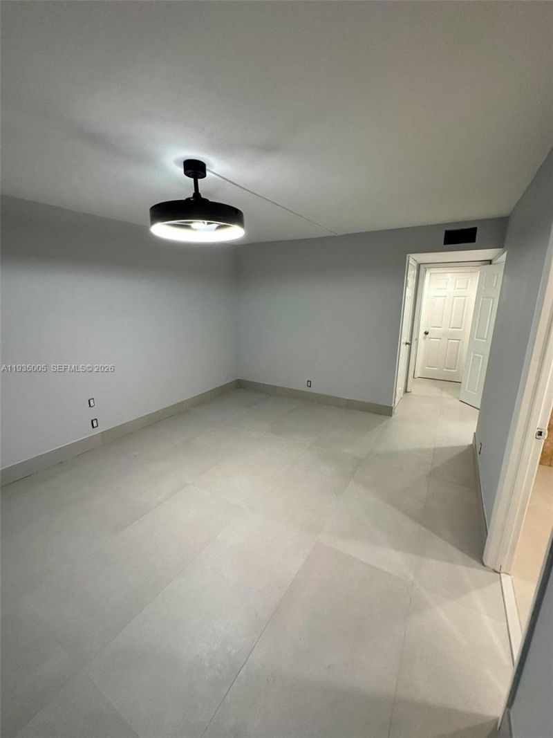 9440 SW 8th St, Unit 402, Boca Raton, FL 33428 Photo