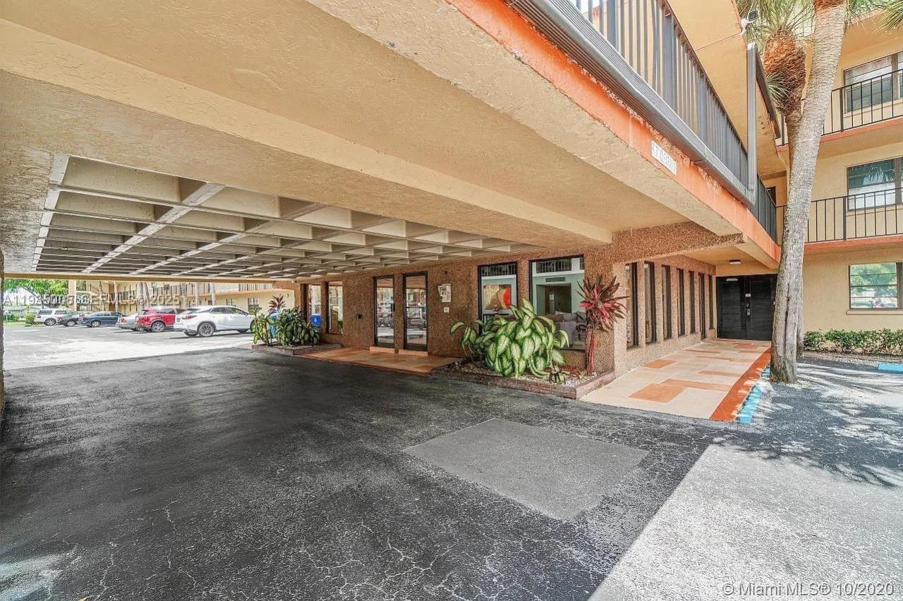 9440 SW 8th St, Unit 402, Boca Raton, FL 33428 Photo