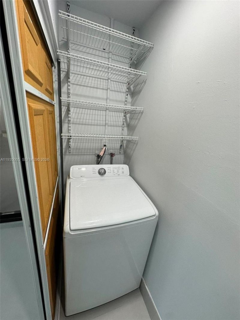 9440 SW 8th St, Unit 402, Boca Raton, FL 33428 Photo