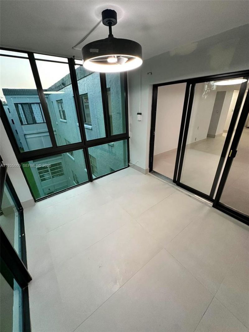 9440 SW 8th St, Unit 402, Boca Raton, FL 33428 Photo