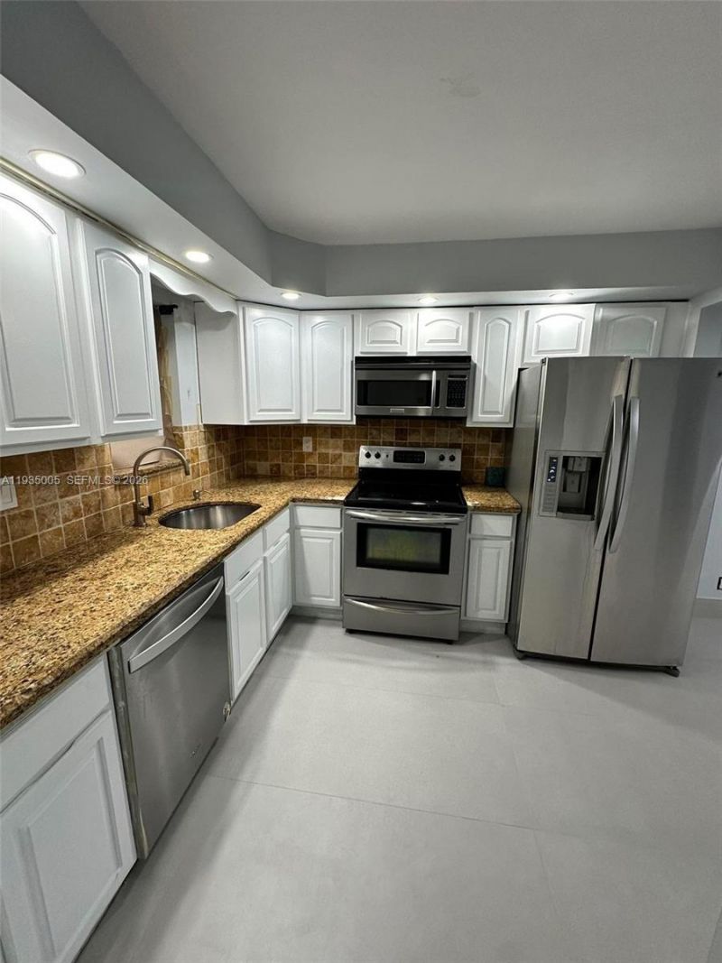 9440 SW 8th St, Unit 402, Boca Raton, FL 33428 Photo