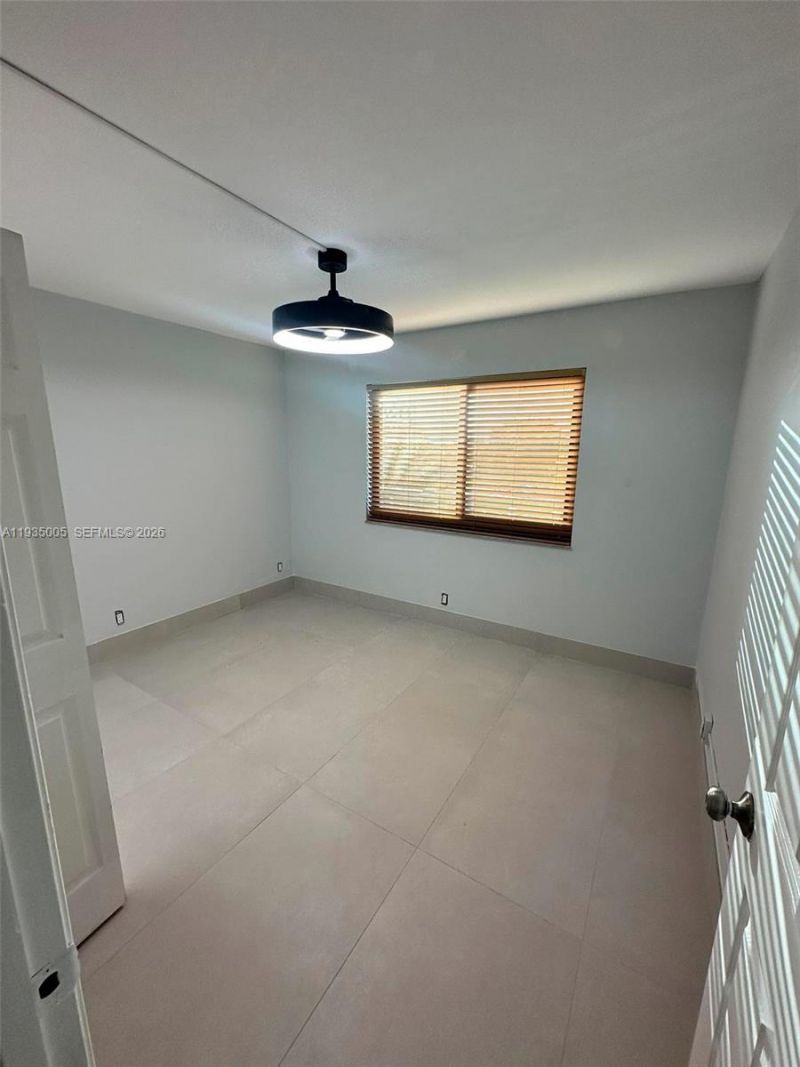 9440 SW 8th St, Unit 402, Boca Raton, FL 33428 Photo