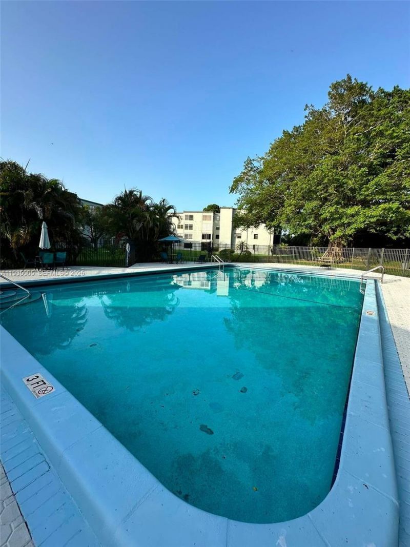 9440 SW 8th St, Unit 402, Boca Raton, FL 33428 Photo