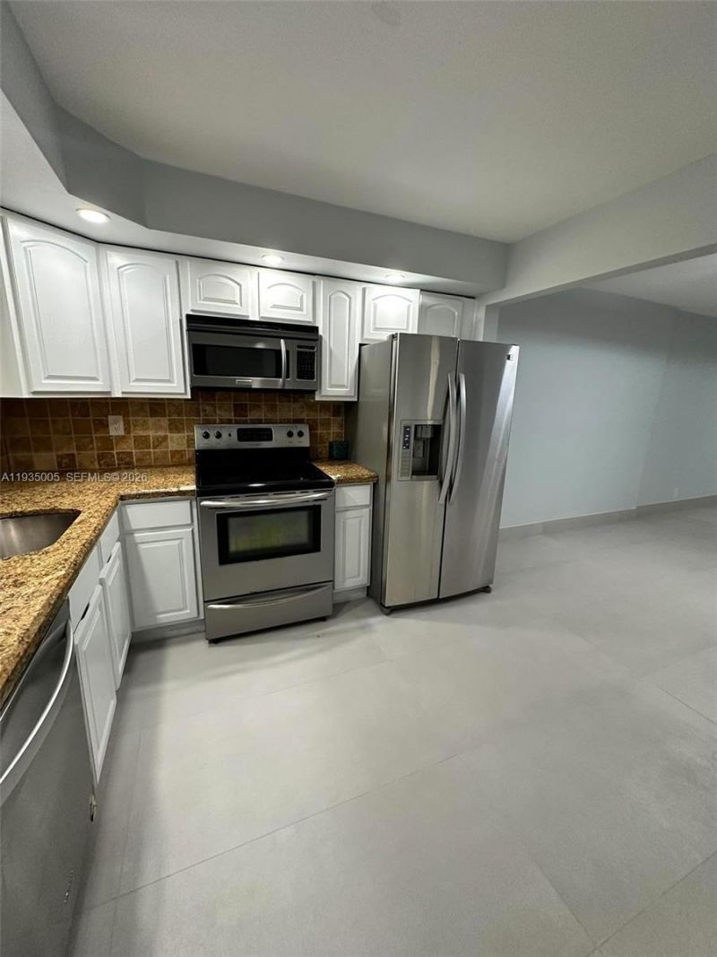 9440 SW 8th St, Unit 402, Boca Raton, FL 33428 Photo