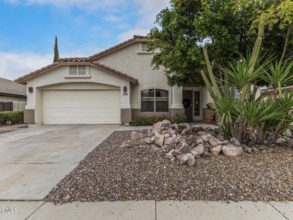 3248 W Casitas Del Rio Drive, Phoenix, AZ 85027