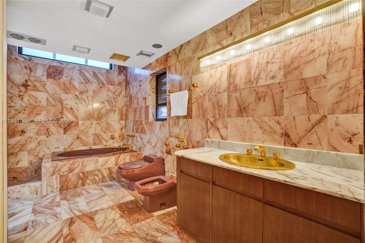 366 W 12th St, Hialeah, FL 33010 Photo