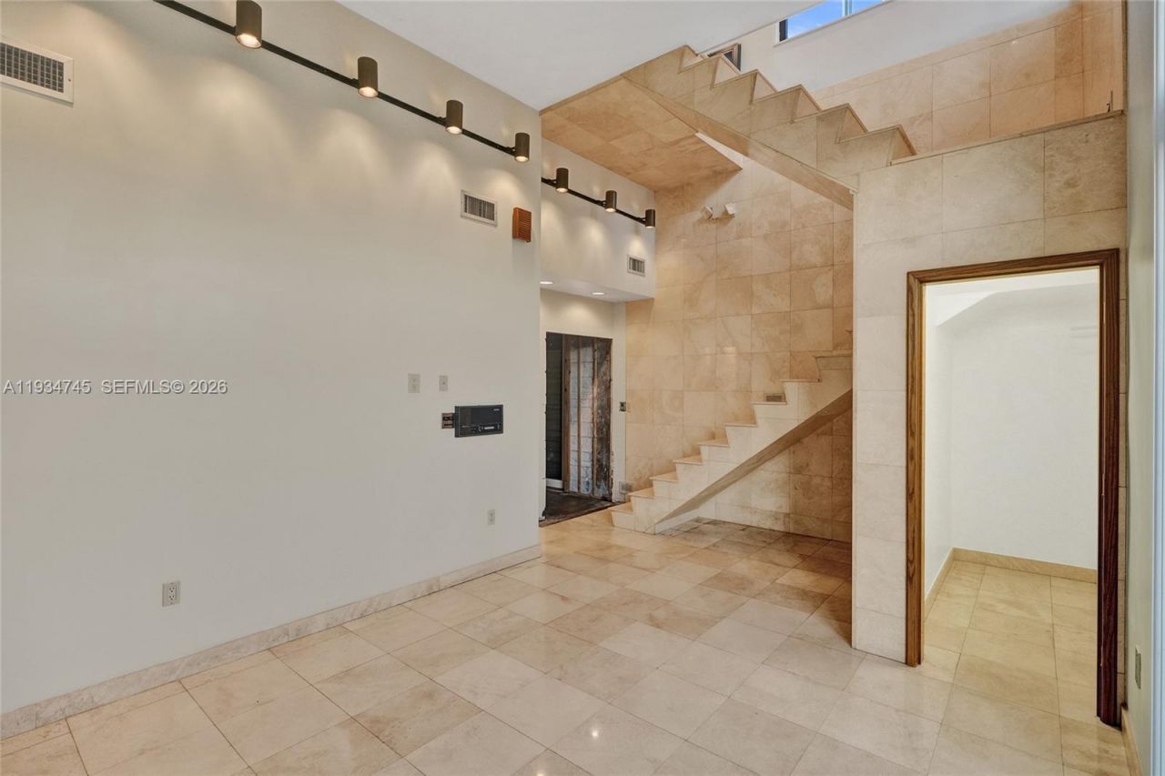 366 W 12th St, Hialeah, FL 33010 Photo