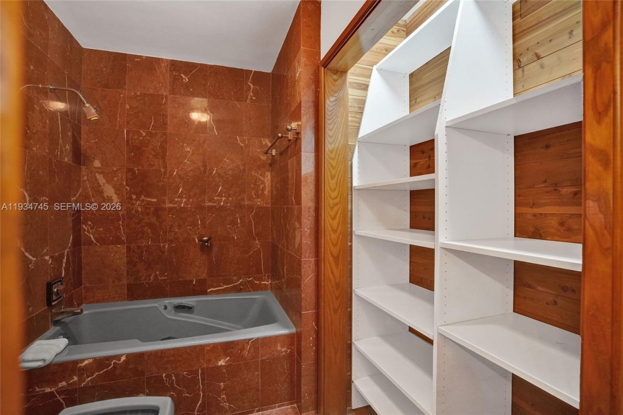 366 W 12th St, Hialeah, FL 33010 Photo