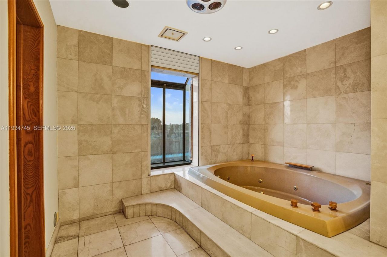 366 W 12th St, Hialeah, FL 33010 Photo