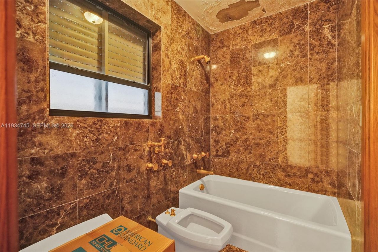 366 W 12th St, Hialeah, FL 33010 Photo