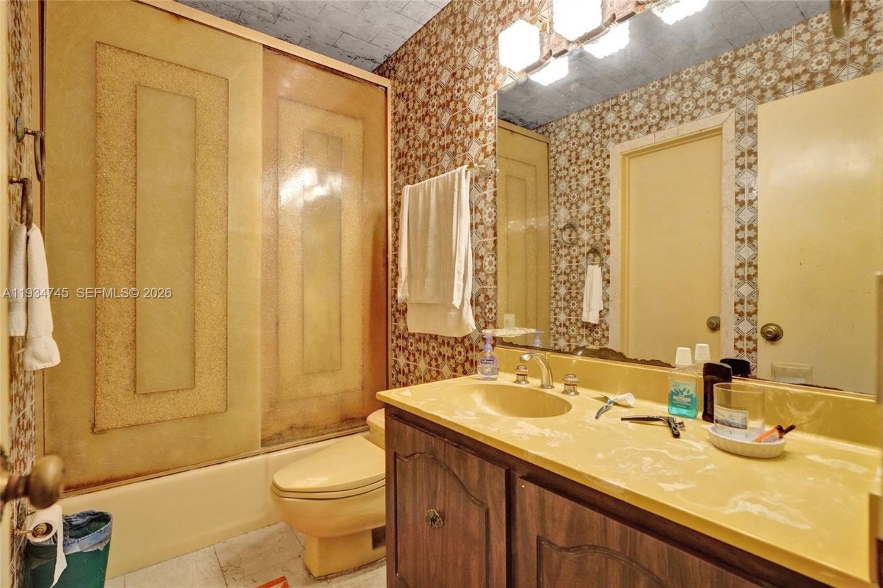 366 W 12th St, Hialeah, FL 33010 Photo