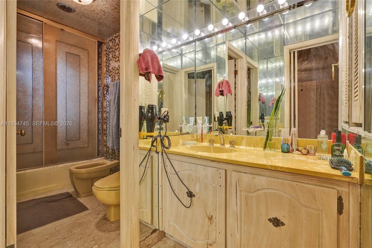 366 W 12th St, Hialeah, FL 33010 Photo