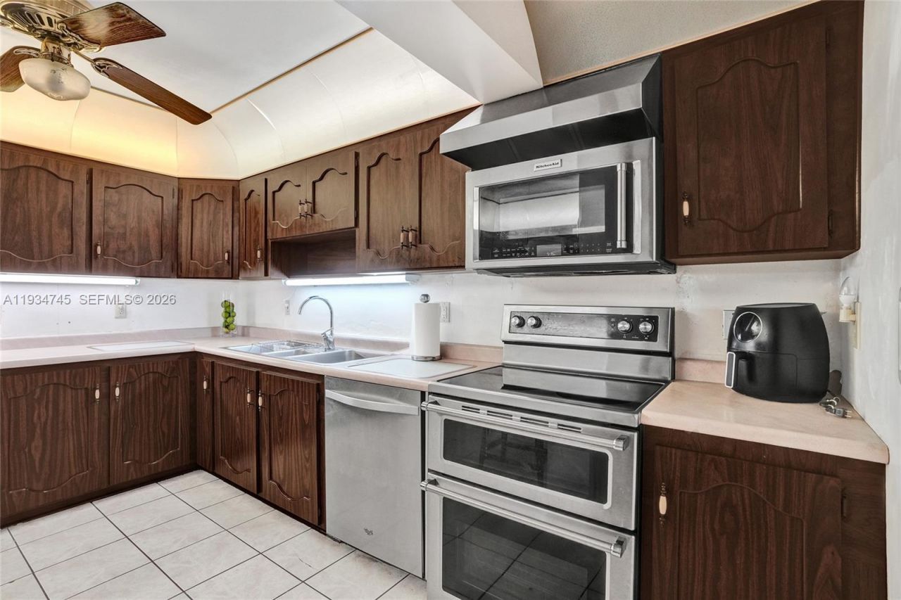 366 W 12th St, Hialeah, FL 33010 Photo