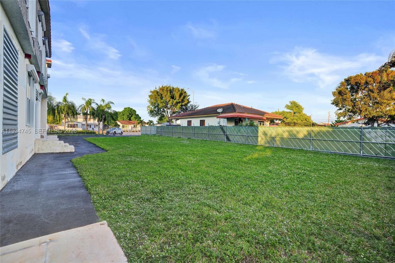 366 W 12th St, Hialeah, FL 33010 Photo