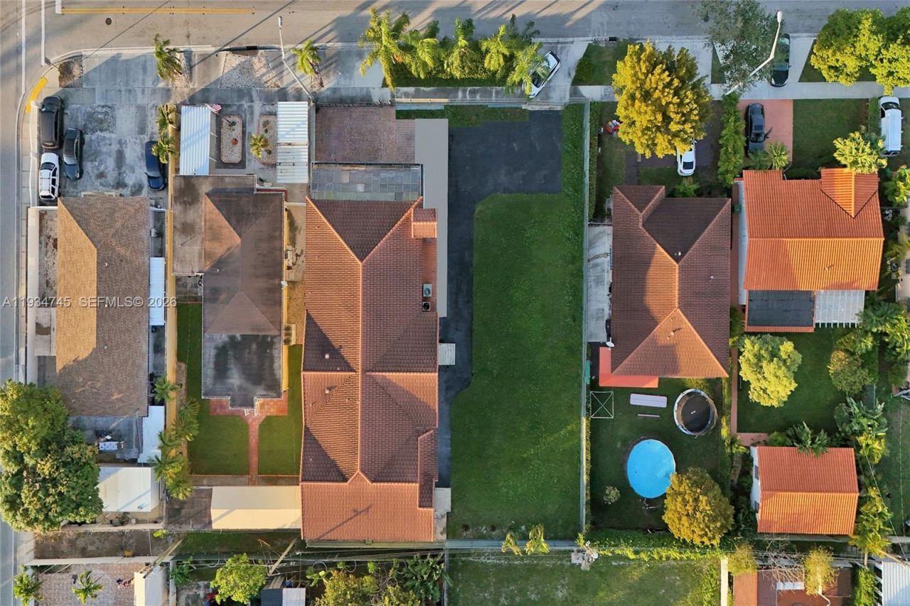 366 W 12th St, Hialeah, FL 33010 Photo