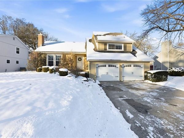 14900 W 91ST Terrace, Lenexa, KS 66215