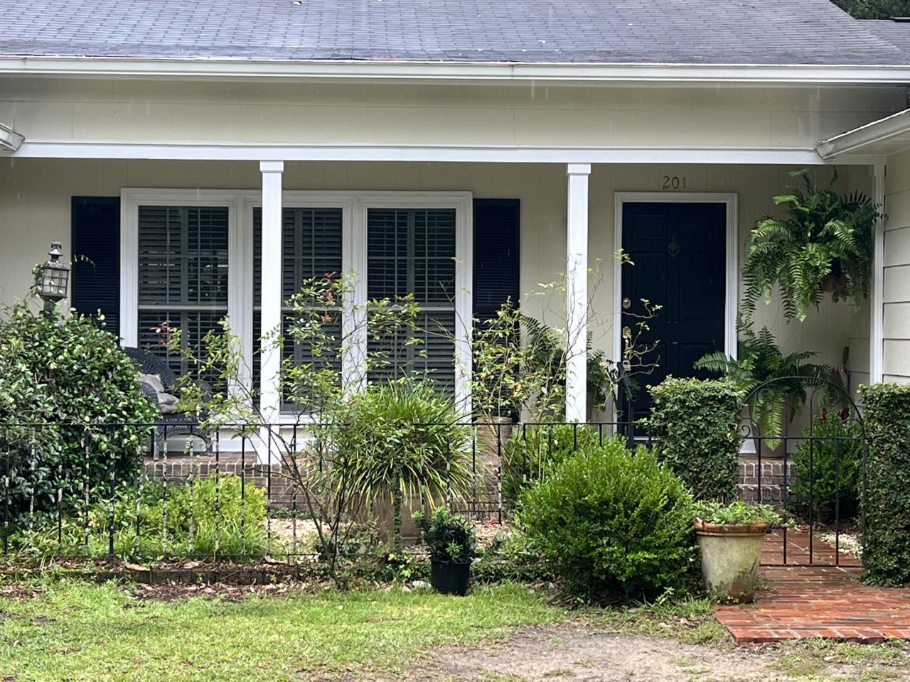 201 Silverhill Road Photo 4