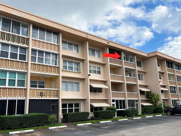 410 SE 2nd St, Unit 406, Hallandale Beach, FL 33009
