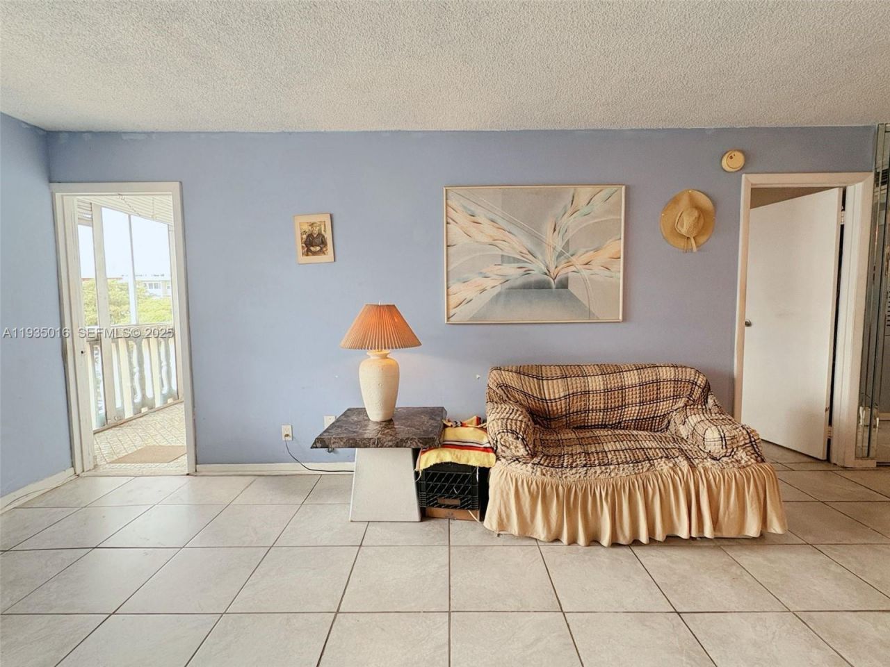 410 SE 2nd St, Unit 406, Hallandale Beach, FL 33009 Photo