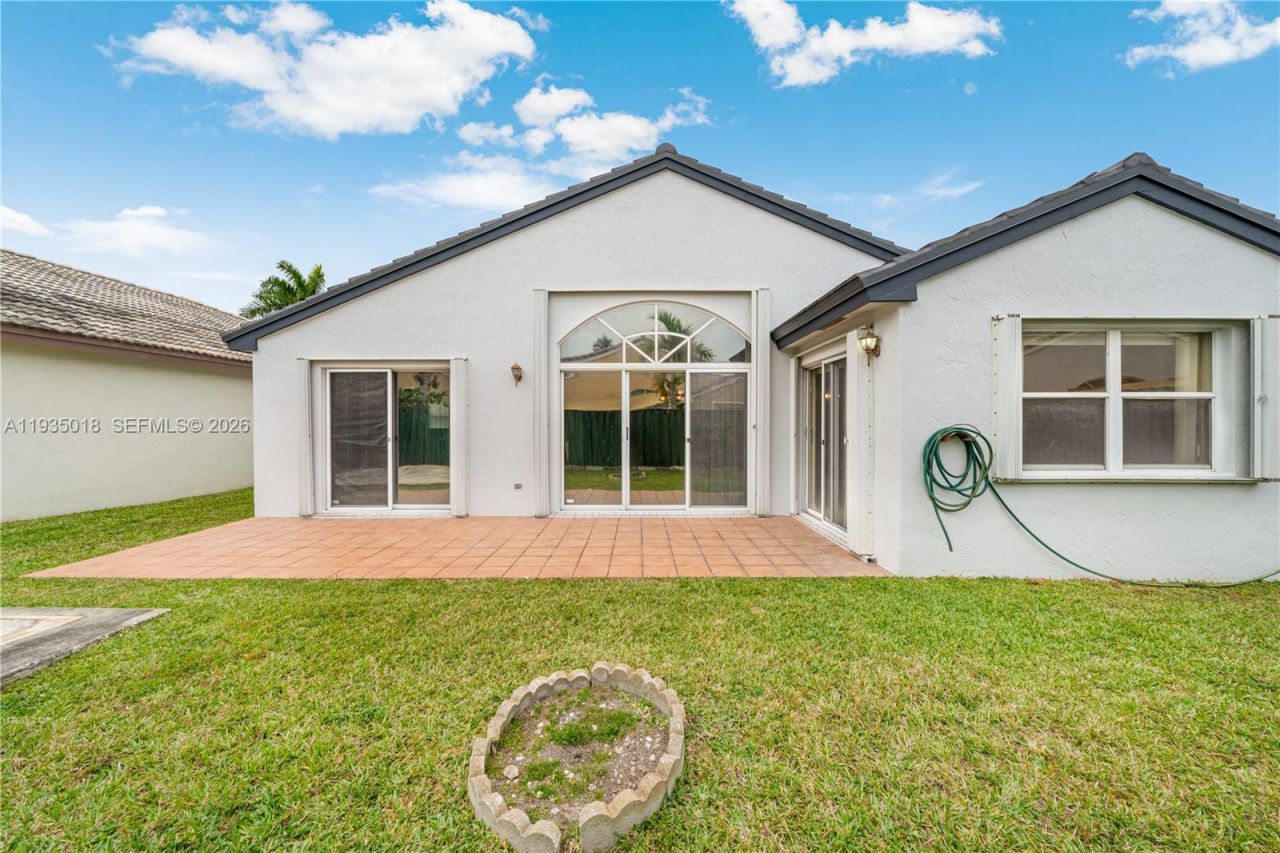 16154 SW 85th St, Miami, FL 33193 Photo