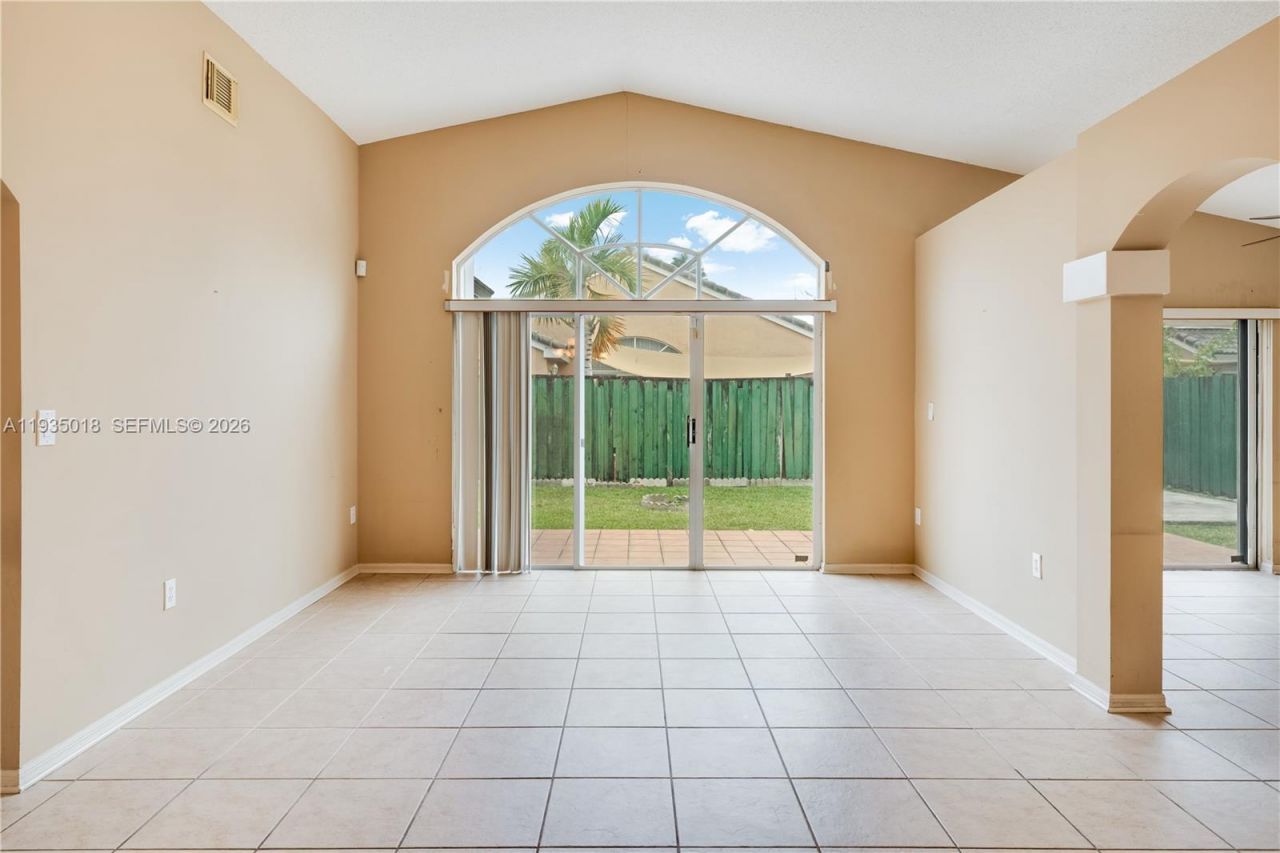 16154 SW 85th St, Miami, FL 33193 Photo