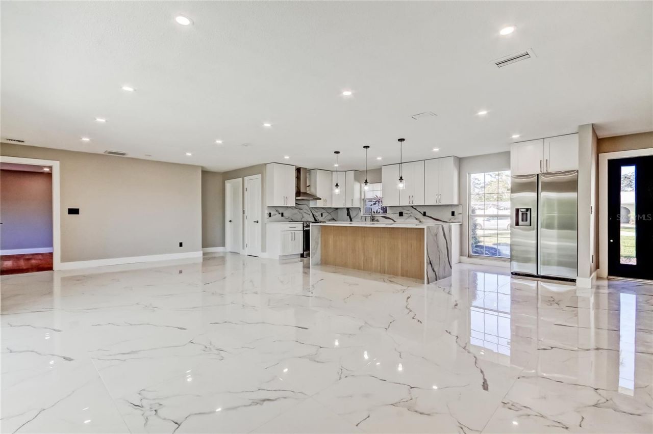 1992 Arvis Circle E, Clearwater, FL 33764 Photo