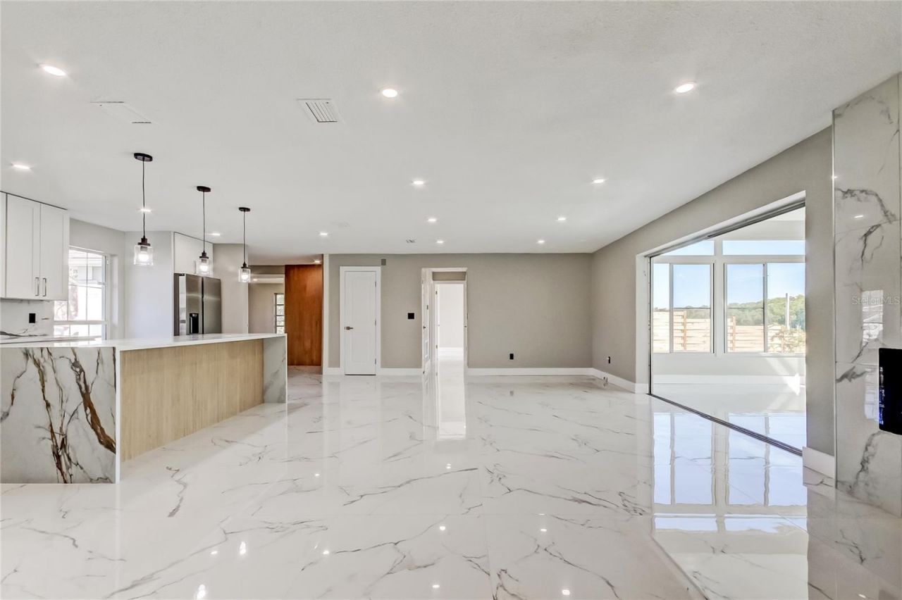 1992 Arvis Circle E, Clearwater, FL 33764 Photo