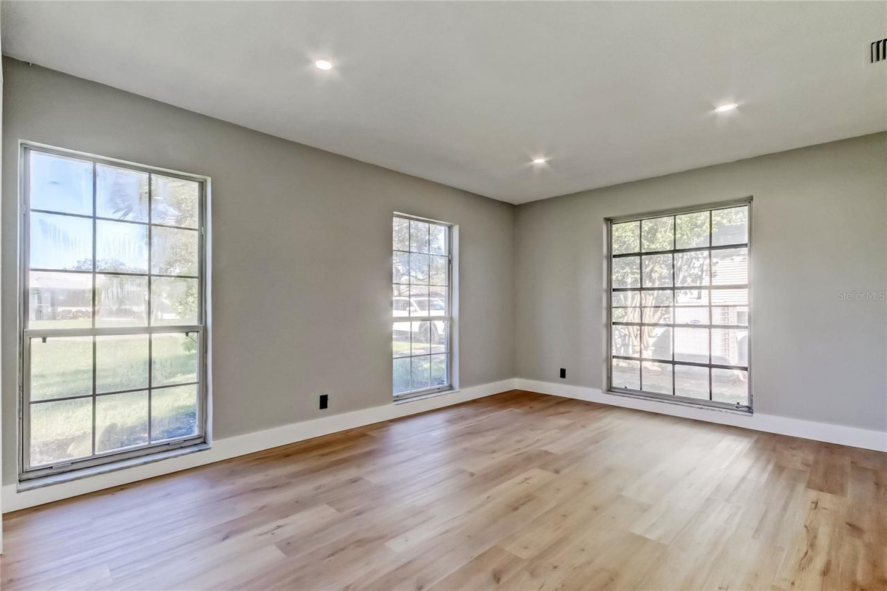 1992 Arvis Circle E, Clearwater, FL 33764 Photo