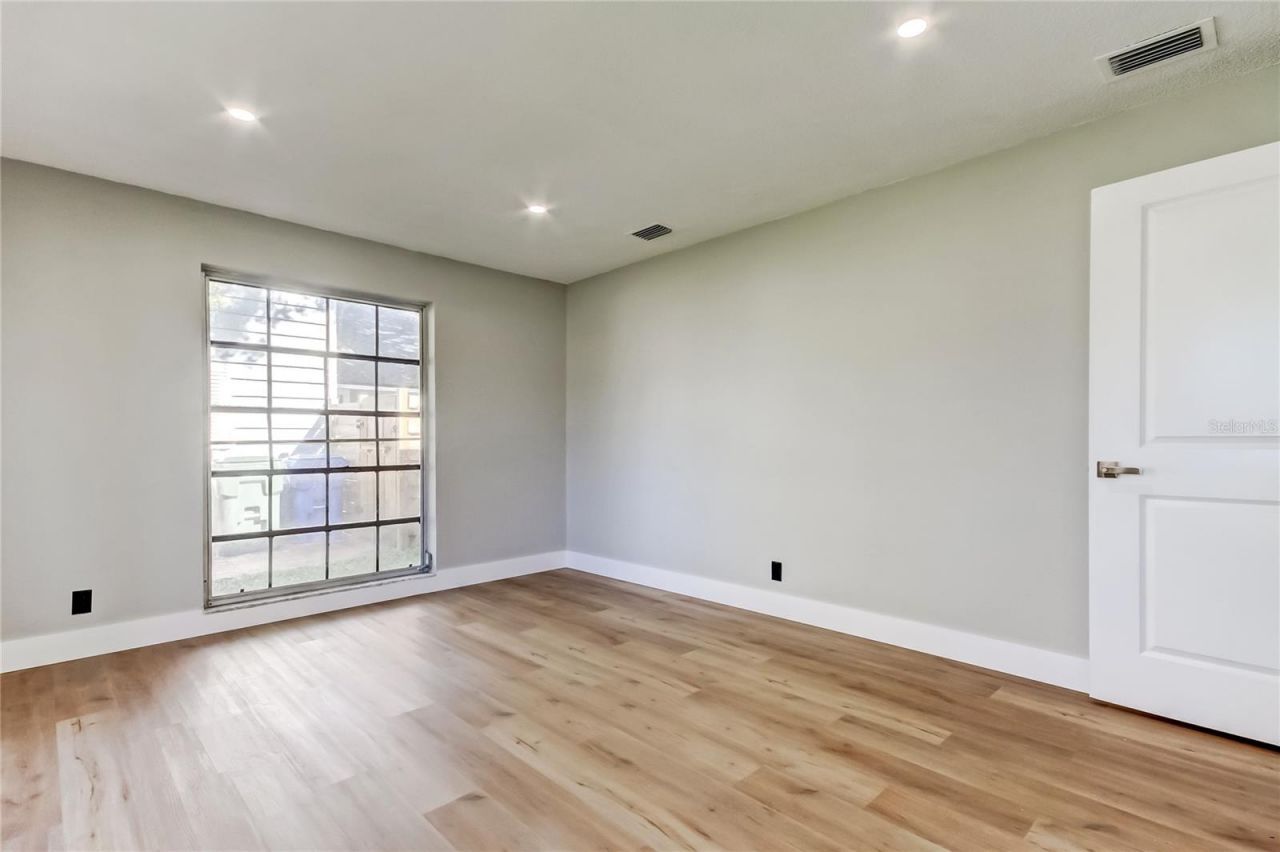 1992 Arvis Circle E, Clearwater, FL 33764 Photo