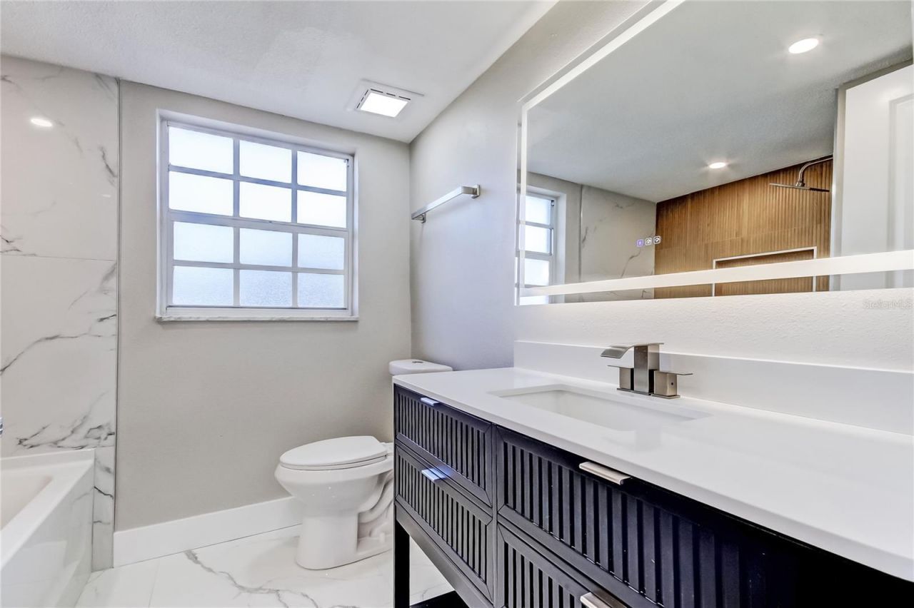 1992 Arvis Circle E, Clearwater, FL 33764 Photo