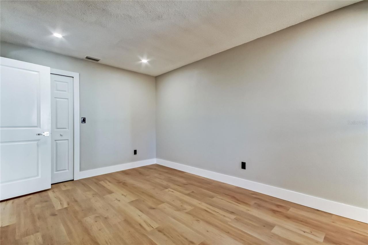 1992 Arvis Circle E, Clearwater, FL 33764 Photo