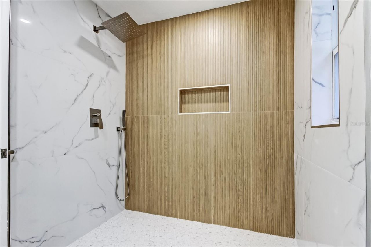 1992 Arvis Circle E, Clearwater, FL 33764 Photo