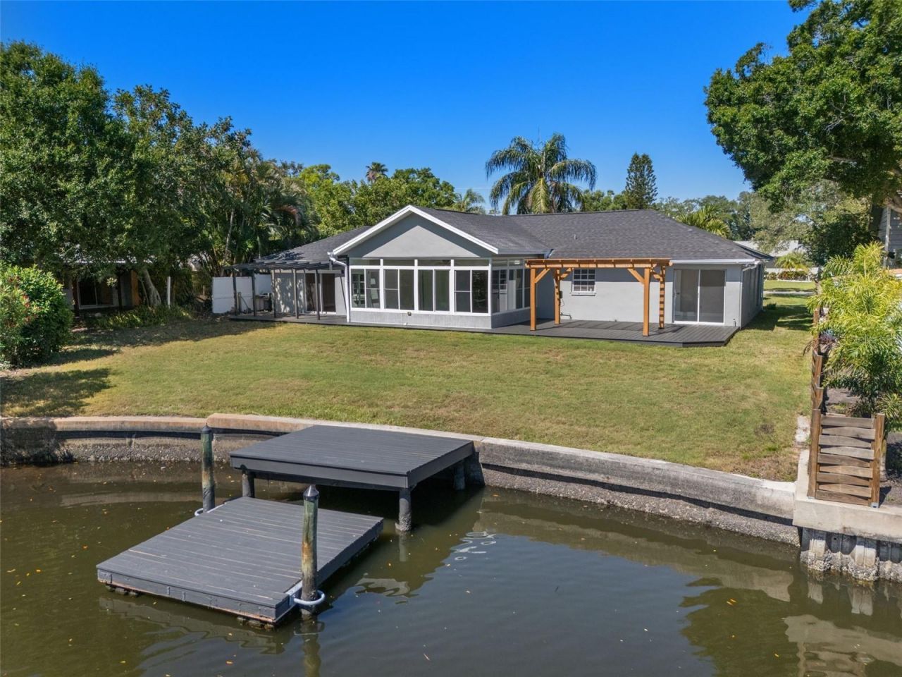 1992 Arvis Circle E, Clearwater, FL 33764 Photo