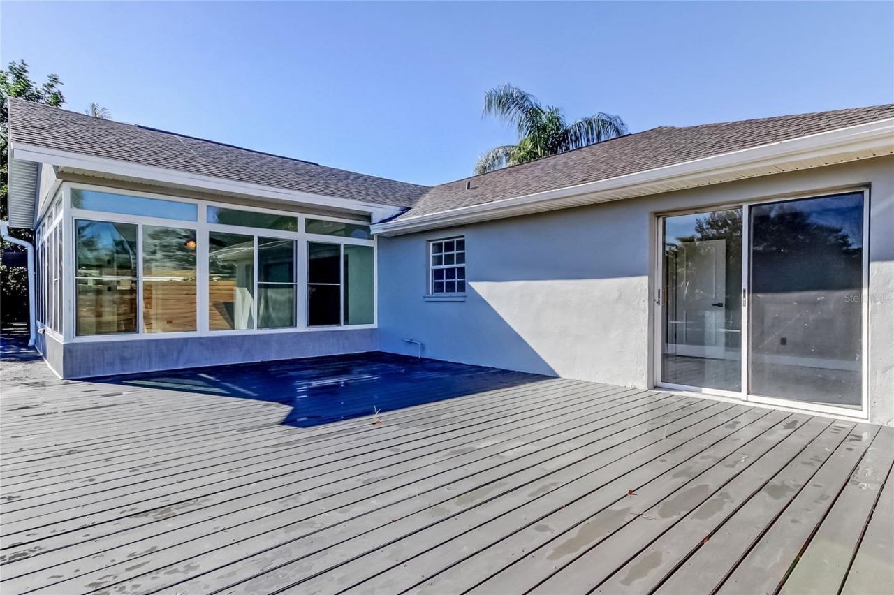 1992 Arvis Circle E, Clearwater, FL 33764 Photo