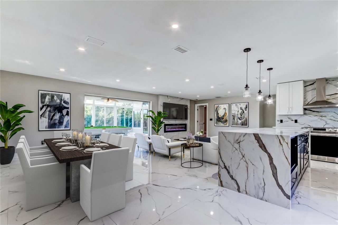 1992 Arvis Circle E, Clearwater, FL 33764 Photo