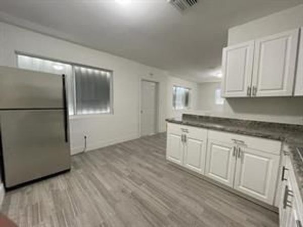 2840 NW 8th St, Fort Lauderdale, FL 33311